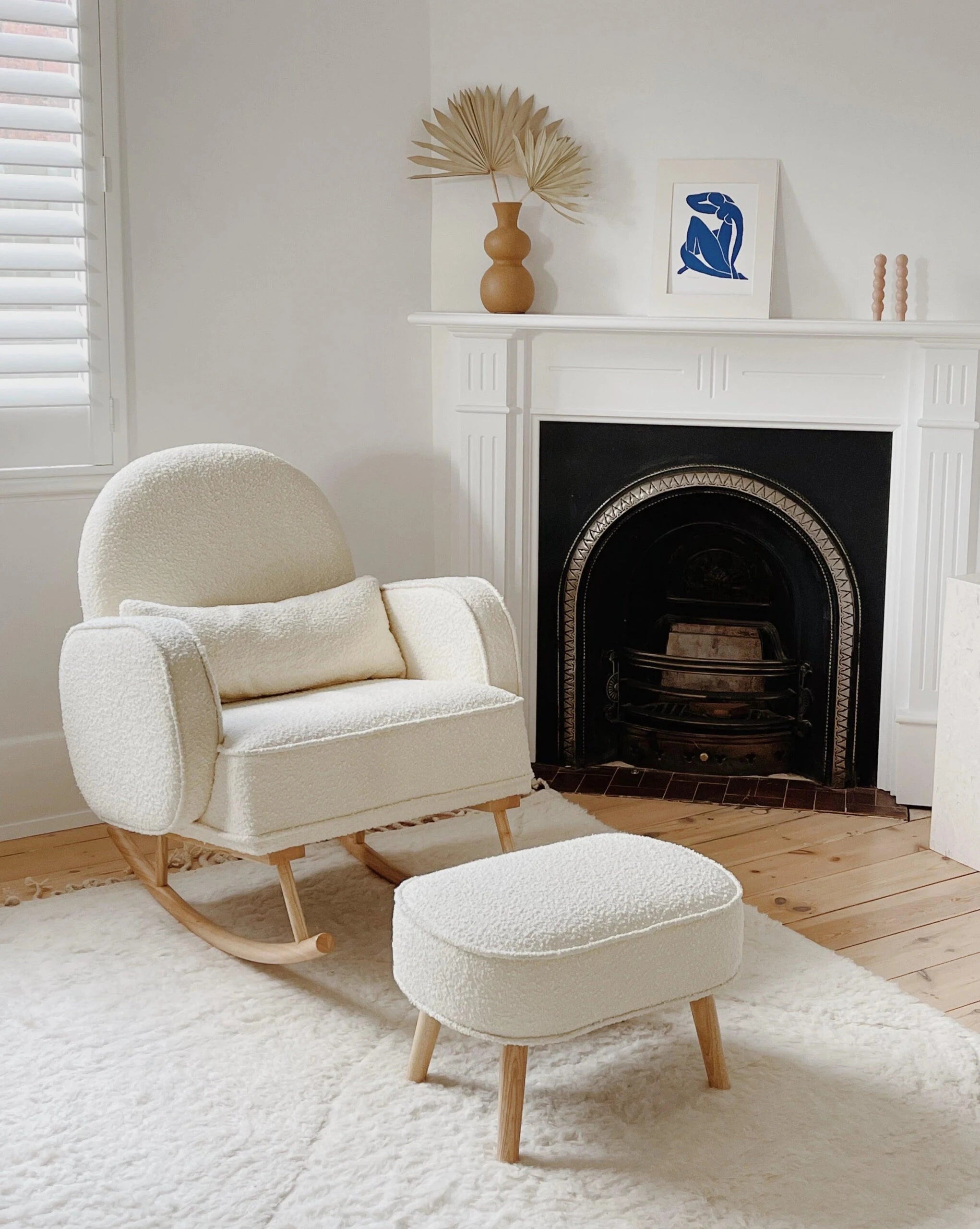 BELO – Elegant Design Nursing Chair with Stool