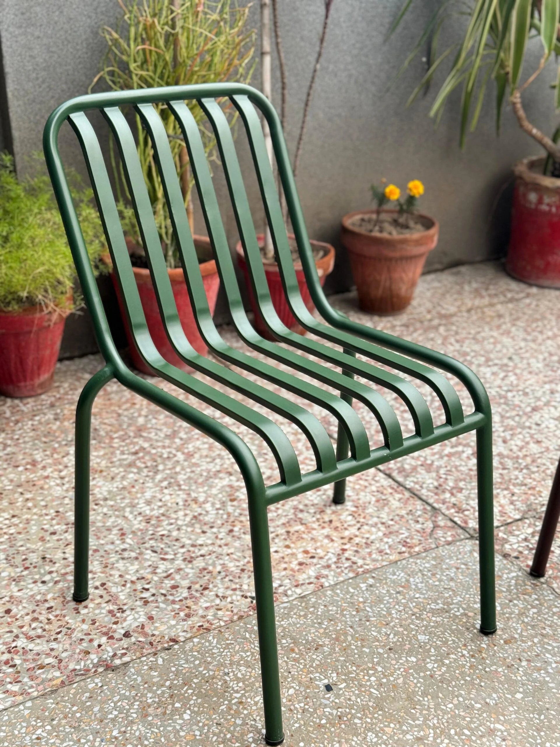 GAMIC – Green Patio Chair