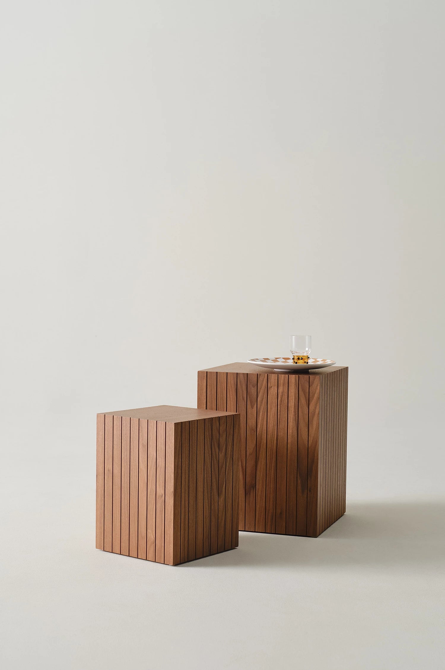 BLOCKA – Mid Century Modern Style End Table Set