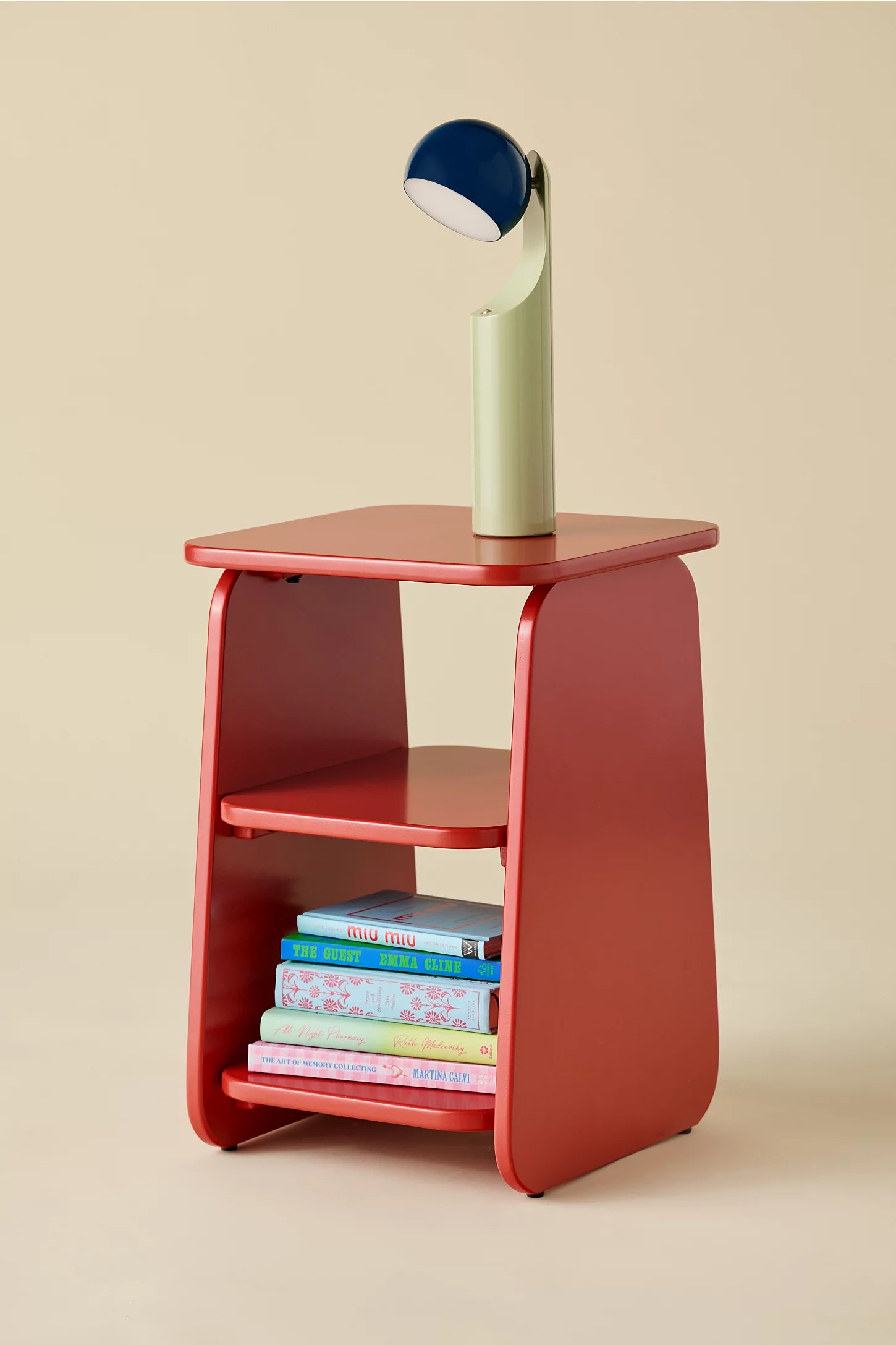 MOSSY – Vibrant Red Three Tired End Table