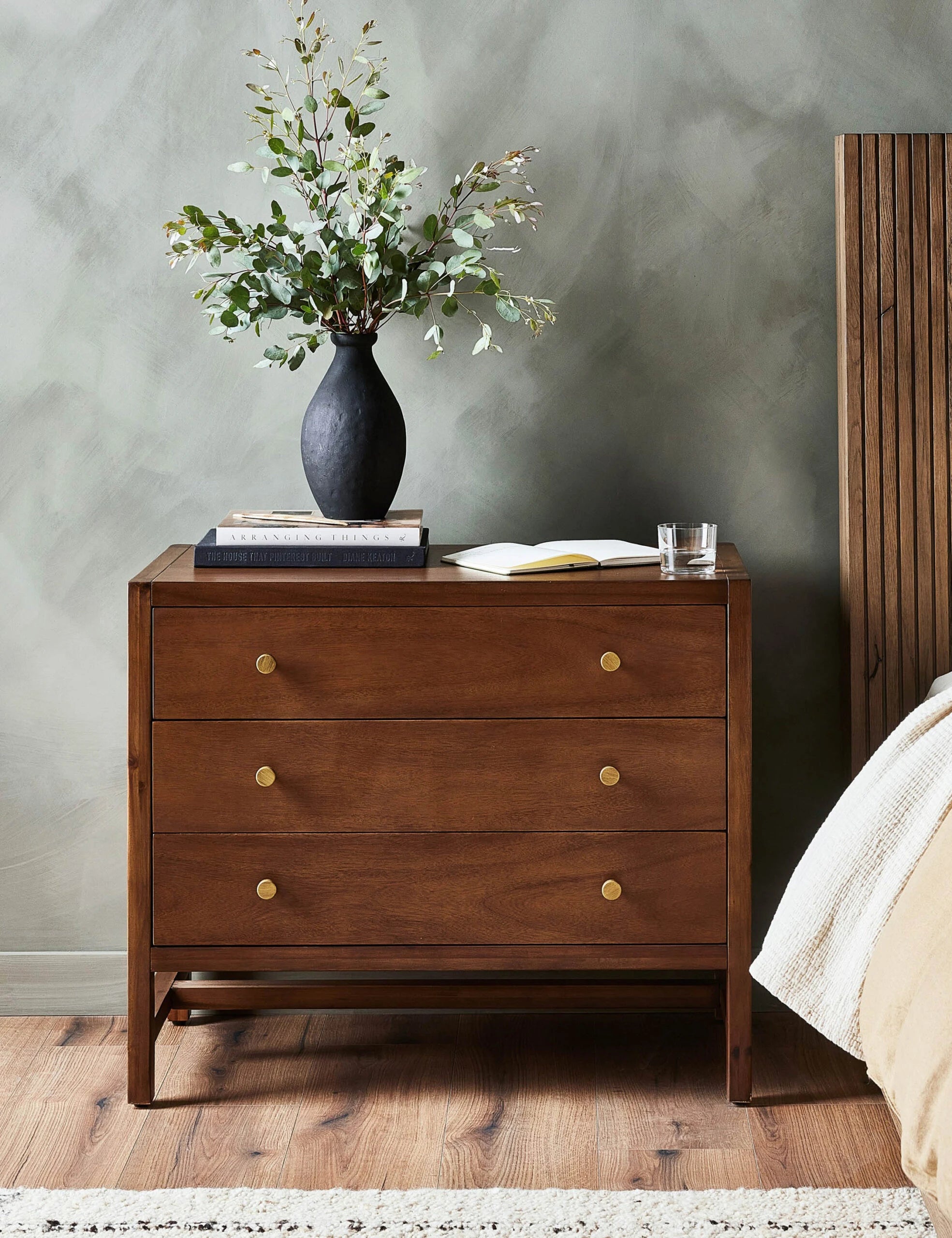 HERITAGE – Wide Classic Style Three Drawer Nightstand