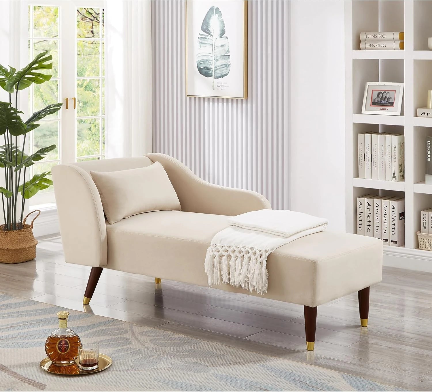 POISE – Classic Style Light Beige Chaise Lounge