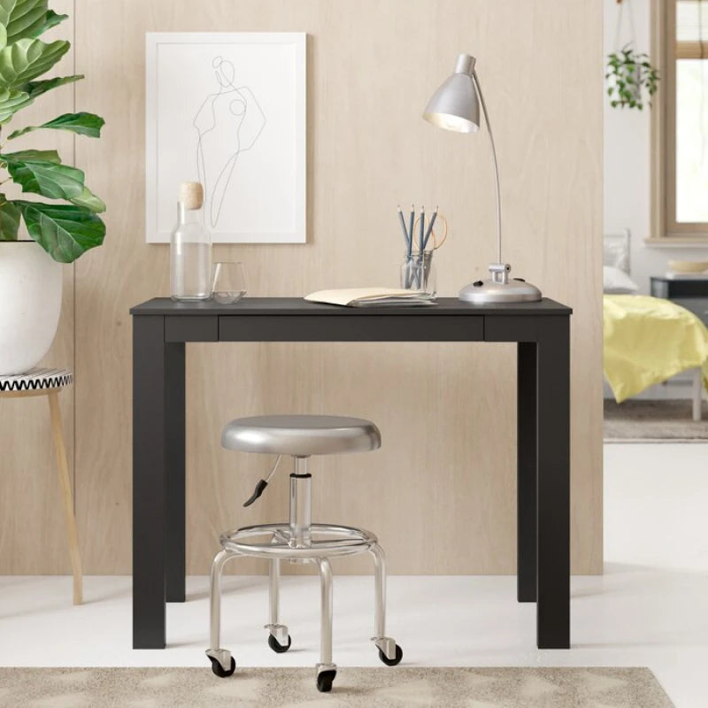 HAILEY – Compact Work Desk