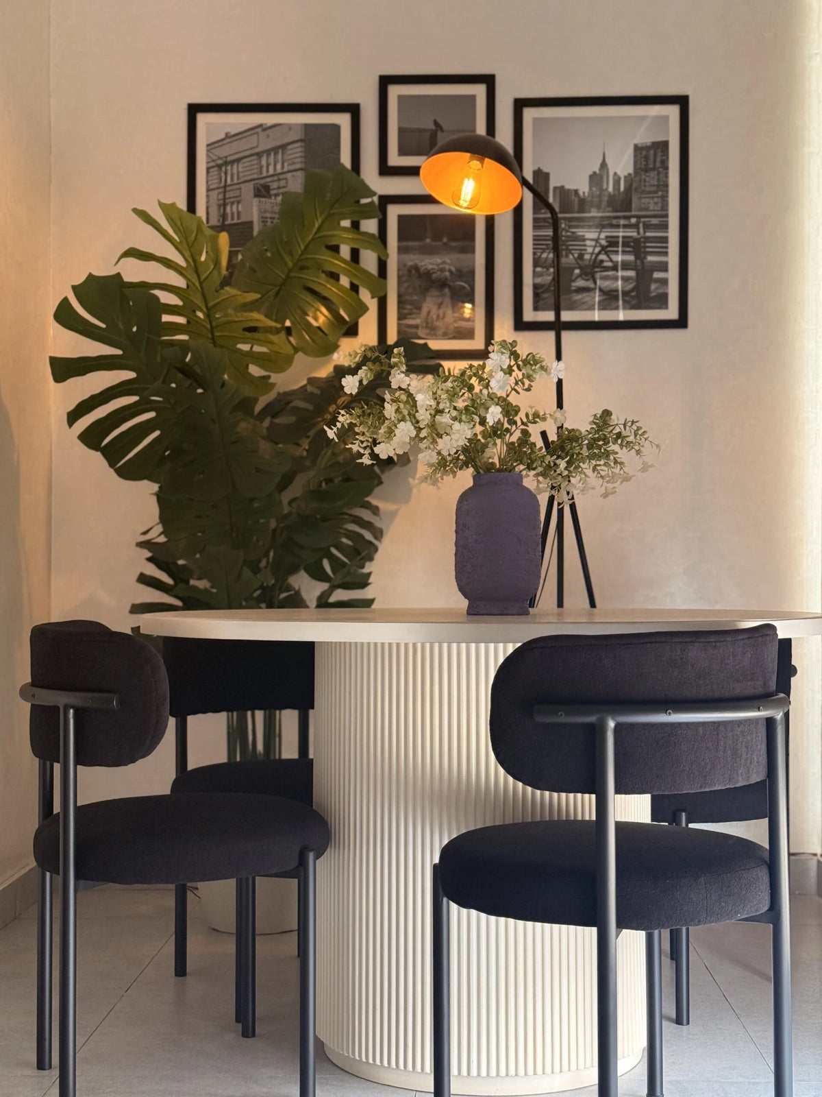 CIRCA – Contemporary Style Four Seater Dining Table Set