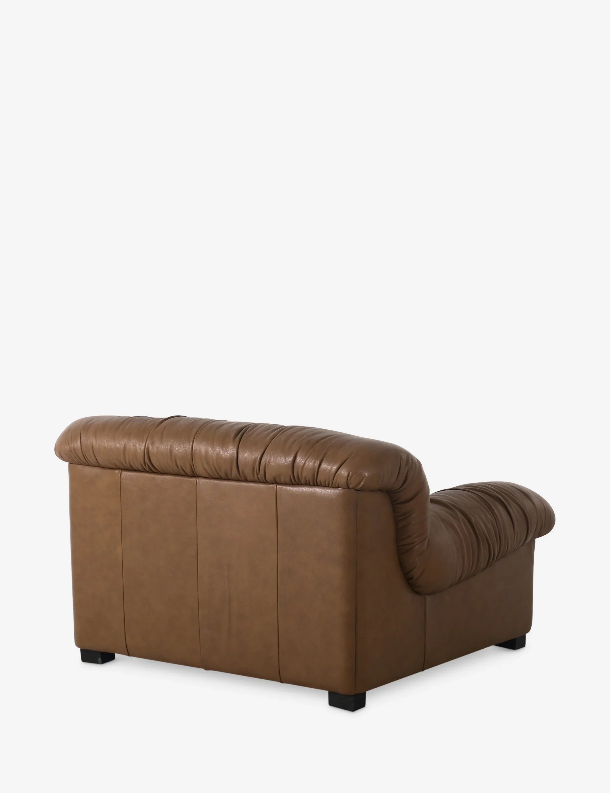 AMARA – Wide Tan Faux Leather Accent Chair
