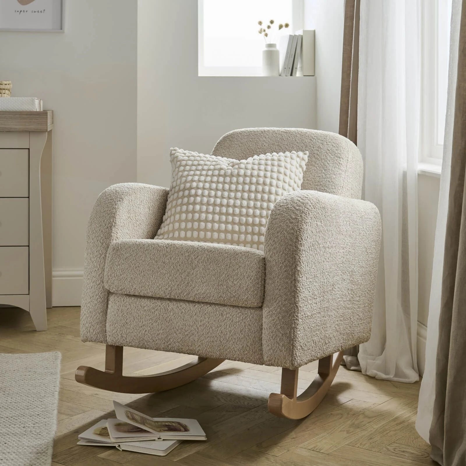 FLOE – The Ideal Comfort Beige Nursing Chair