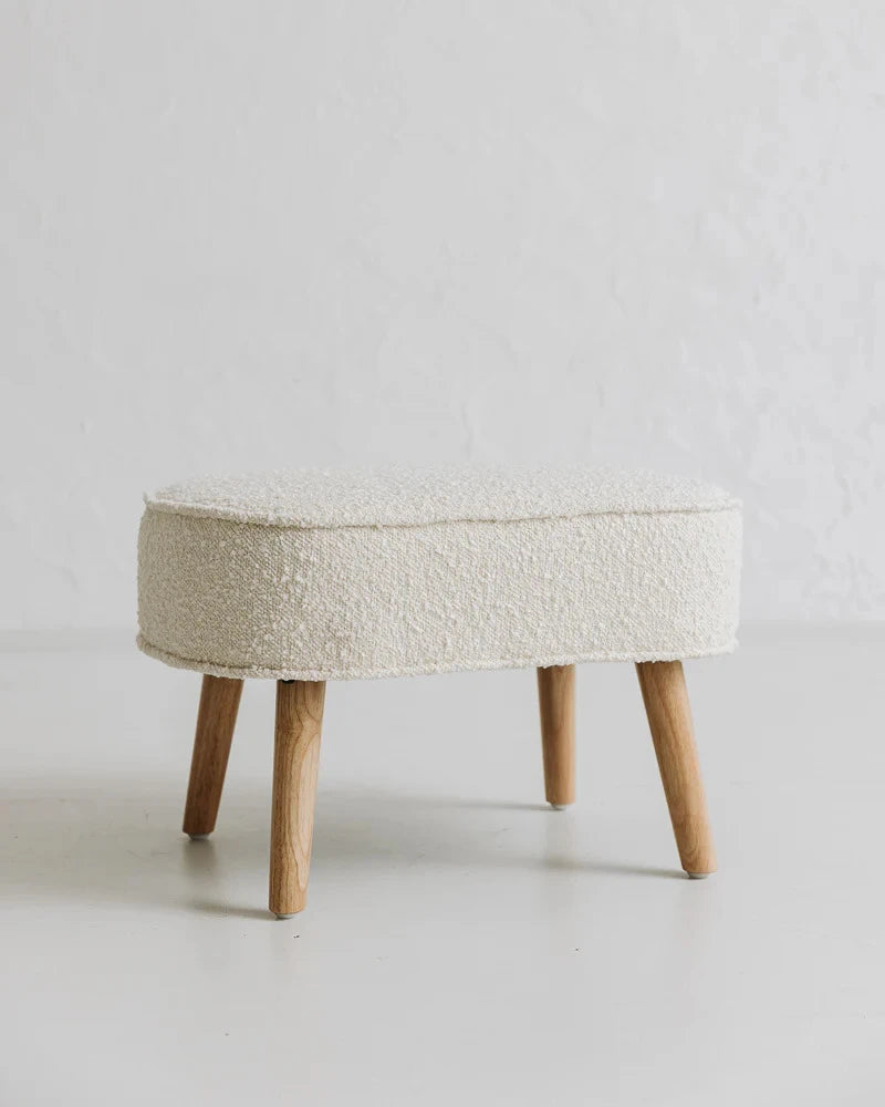 BELO – Elegant Design Nursing Chair with Stool
