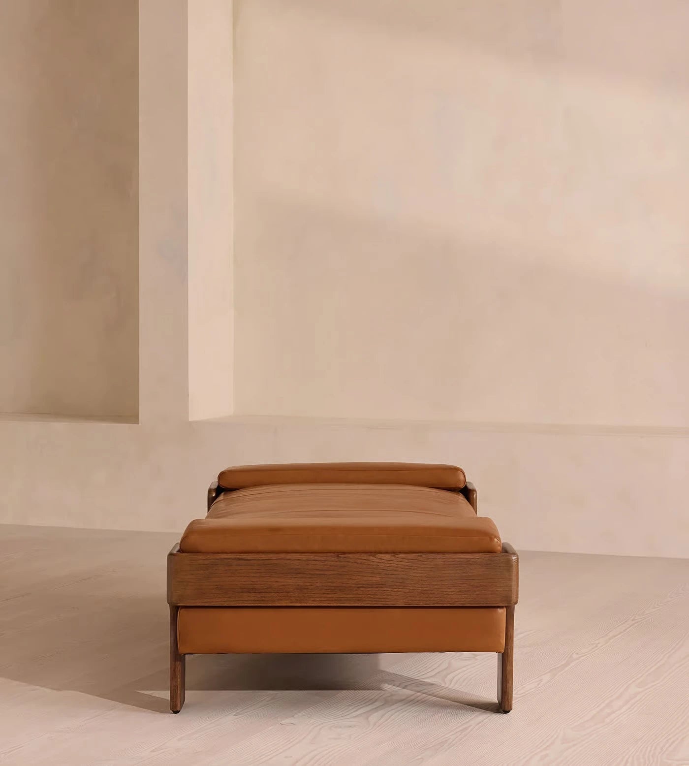 MISO – Caramel Leatherette Platform Daybed
