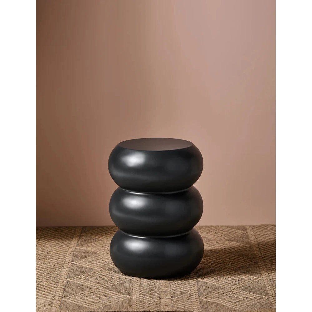 ROCO – Black Curvy Side Table