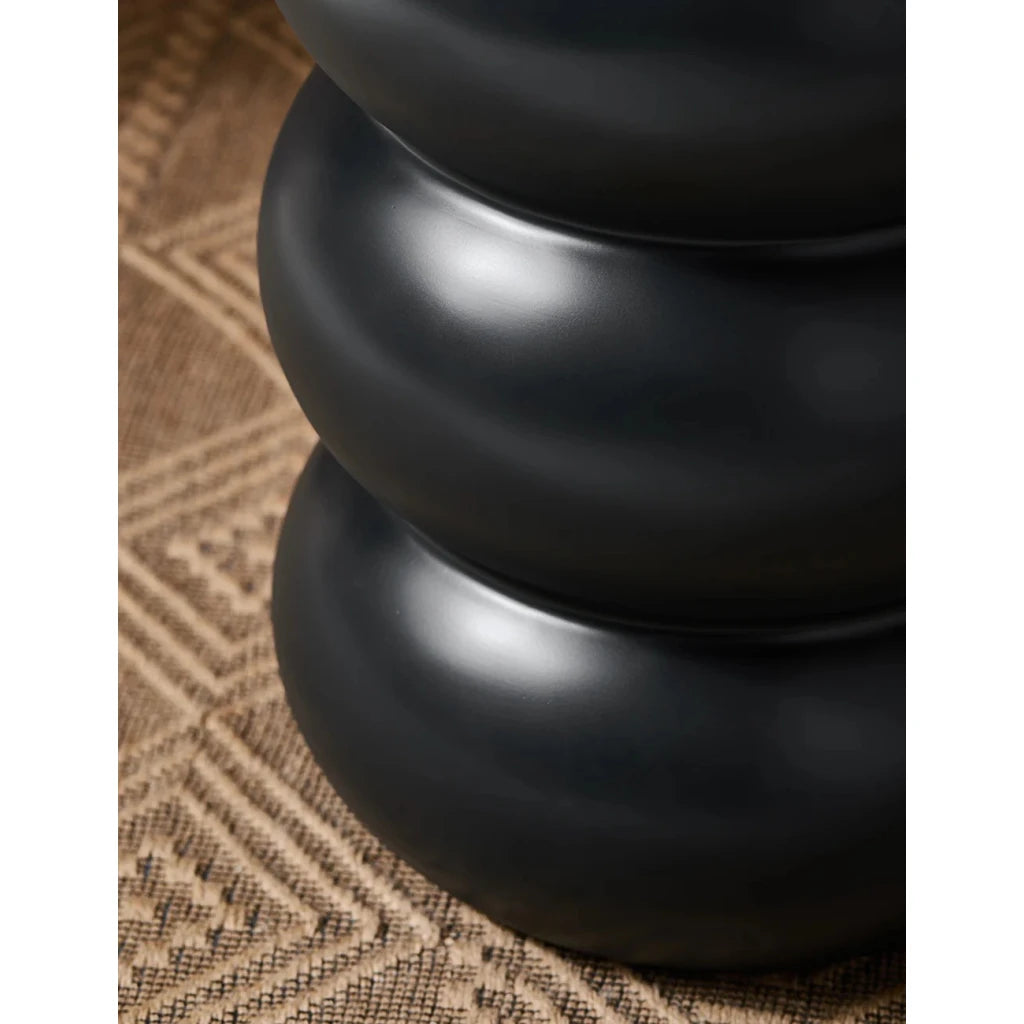 ROCO – Black Curvy Side Table