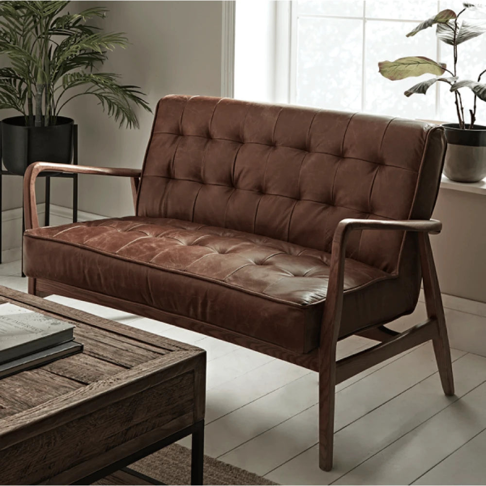 PELLE – Mid Century Sofa