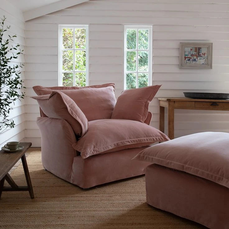 LALEH – Blush Pink Cushioned Love Seat