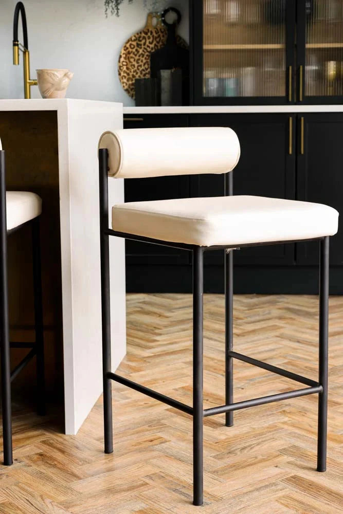 MOCHA – Rolled Back Bar Stool with Black Metallic Frame