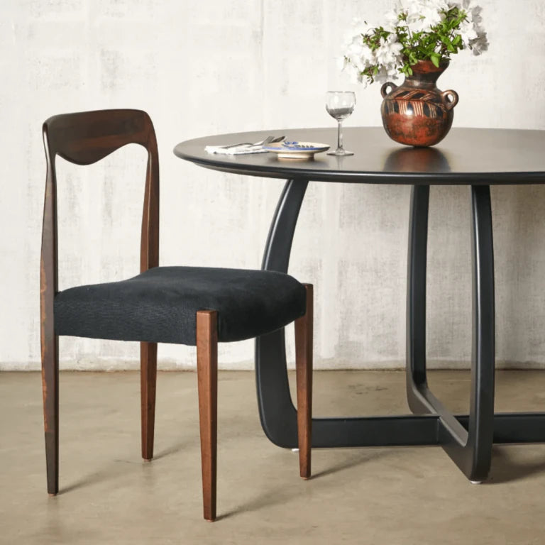 SOLARA – Classic Black & Brown Round Dining Table Set